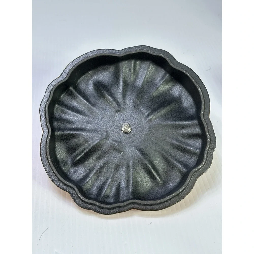 Smith & Clark Ironworks Orange Enameled Fall Pumpkin Cast Iron 2 QT Dutch Oven